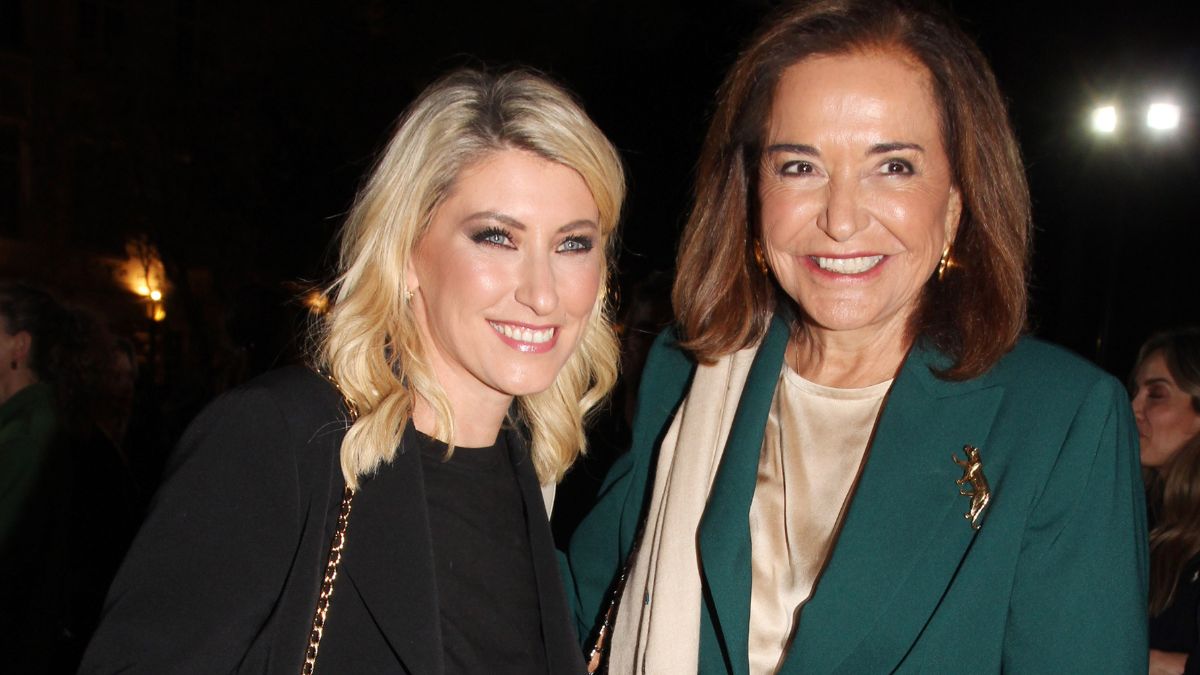 Ντόρα Μπακογιάννη για Σία Κοσιώνη: «Δεν ήξερα ότι η νύφη μου έχει ταλέντο ηθοποιίας –  Συγκινήθηκα που την είδα»