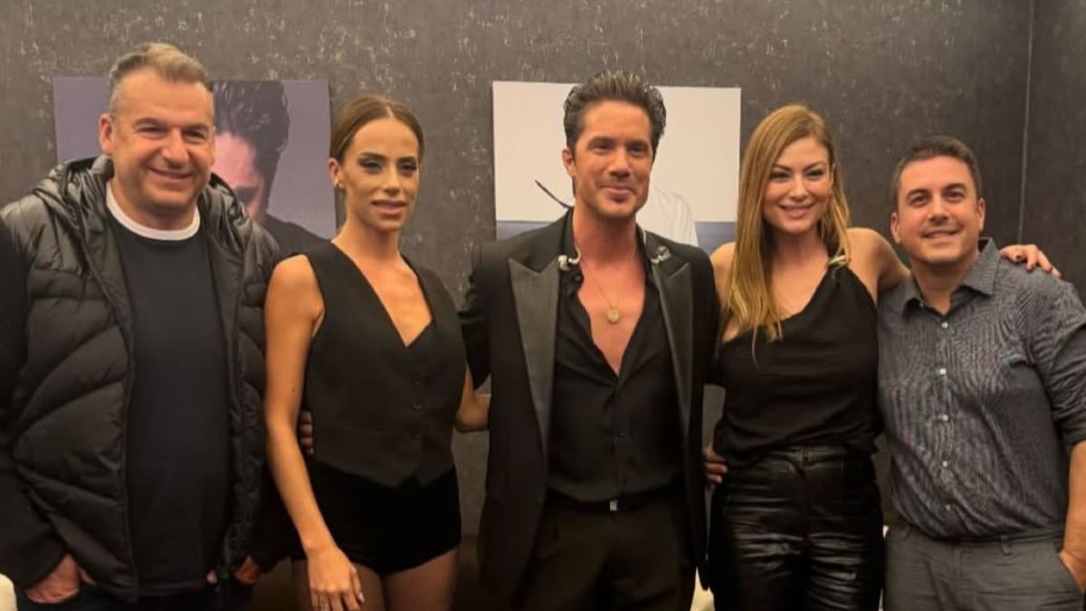 Γιώργος Λιάγκας – Μαρία Αντωνά: Διασκέδασαν  στον Οικονομόπουλο με τους συνεργάτες από το «Πρωινό» – Οι ευχές προς τον τραγουδιστή