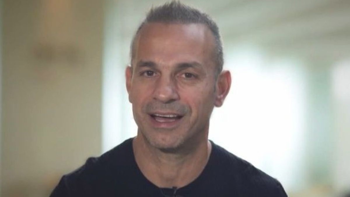 Ντέμης Νικολαΐδης: Το μήνυμα που συγκίνησε – «Να συνεχίσεις με το χαμόγελό σου»