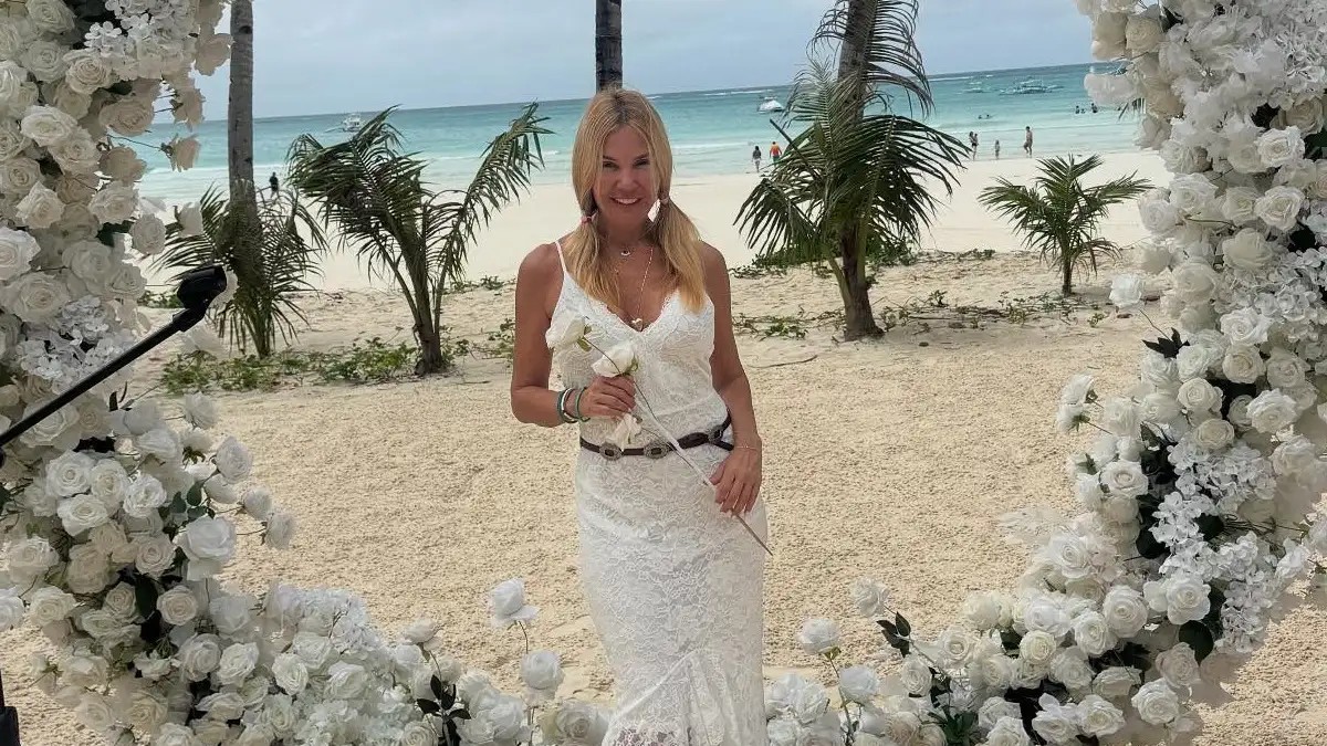 Χριστίνα Παππά: Η αλήθεια για το αν παντρεύεται μετά την ανάρτηση στις Φιλιππίνες