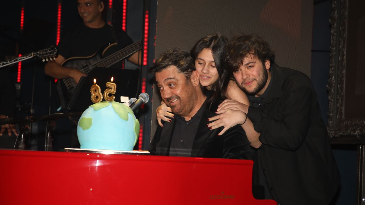 Γιώργος Θεοφάνους: Τα γενέθλια και η έκπληξη που ετοίμασαν τα παιδιά του, Μάνος και Ειρήνη