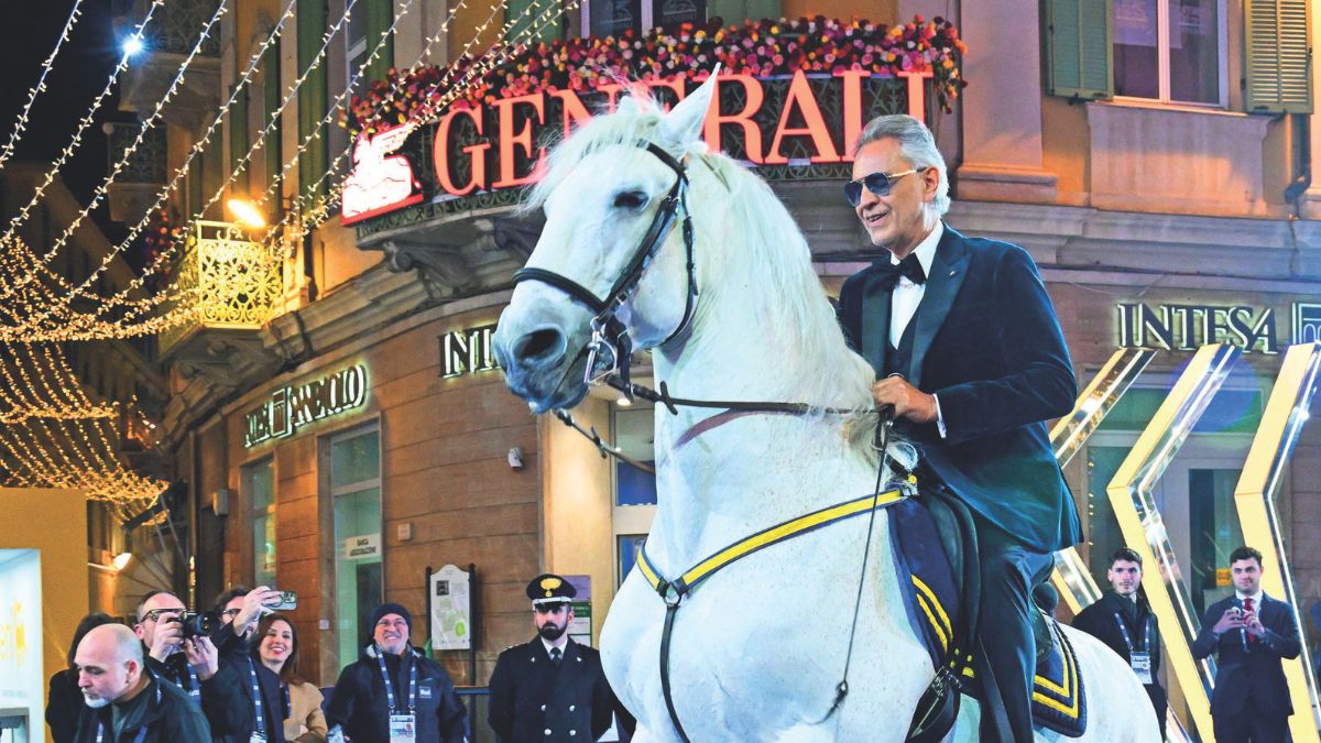 Αντρέα Μποτσέλι: Η εντυπωσιακή εμφάνιση στο φεστιβάλ Sanremo