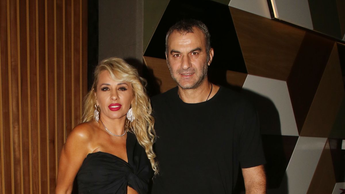 Γωγώ Μαστροκώστα: Το ανατριχιαστικό μήνυμα του Τραϊανού Δέλλα – Σήμερα θα γιόρταζαν την 16η επέτειο του γάμου τους