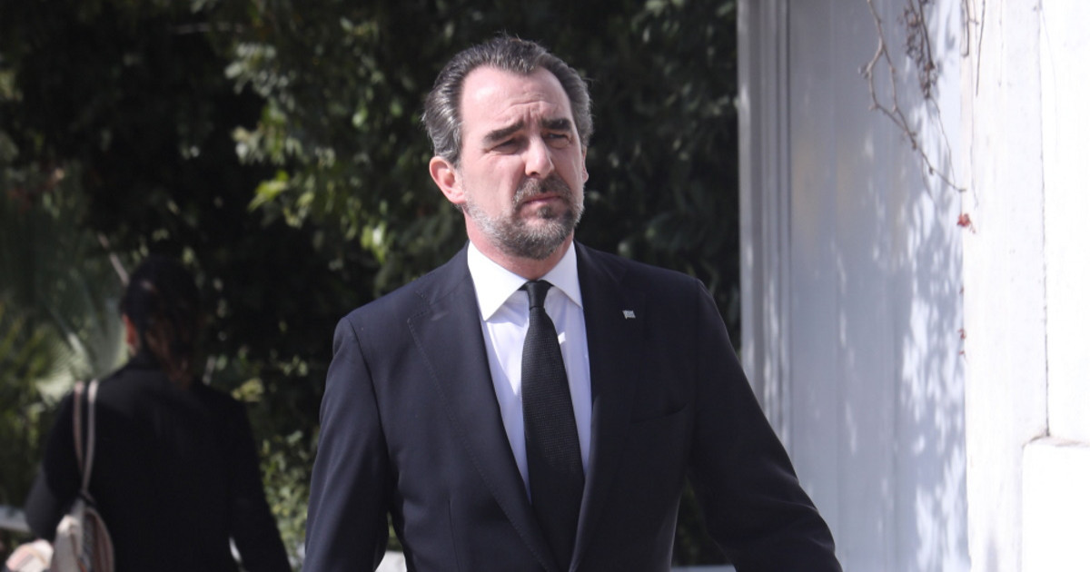 Νικόλαος Στο κέντρο της Αθήνας πριν από το μνημόσυνο του πατέρα του