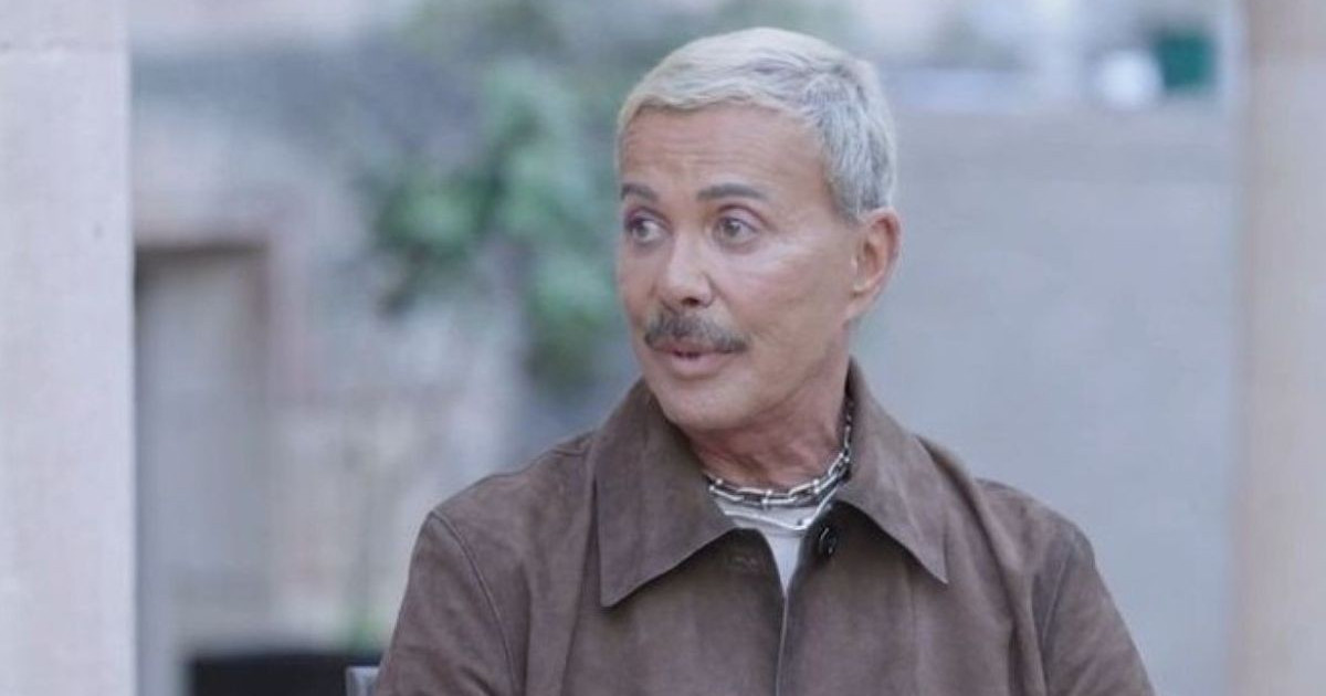 Λάκης Γαβαλάς: «Αρχίζει η εβδομάδα των Παθών. Εύχομαι όλοι να αναστηθούμε από τις δυσκολίες μας»