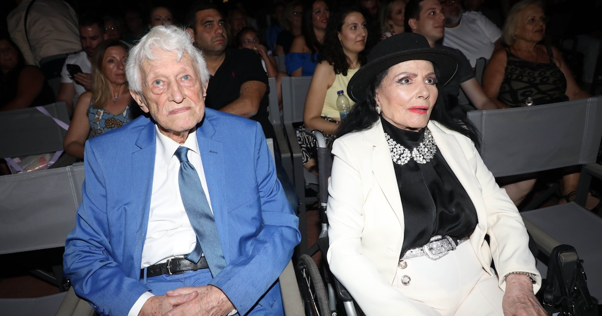 Ζωζώ Σαπουτζάκη: Δεν έχει ενημερωθεί για την απώλεια του συντρόφου της – «Οι γιατροί μου είπαν να μην το πω»