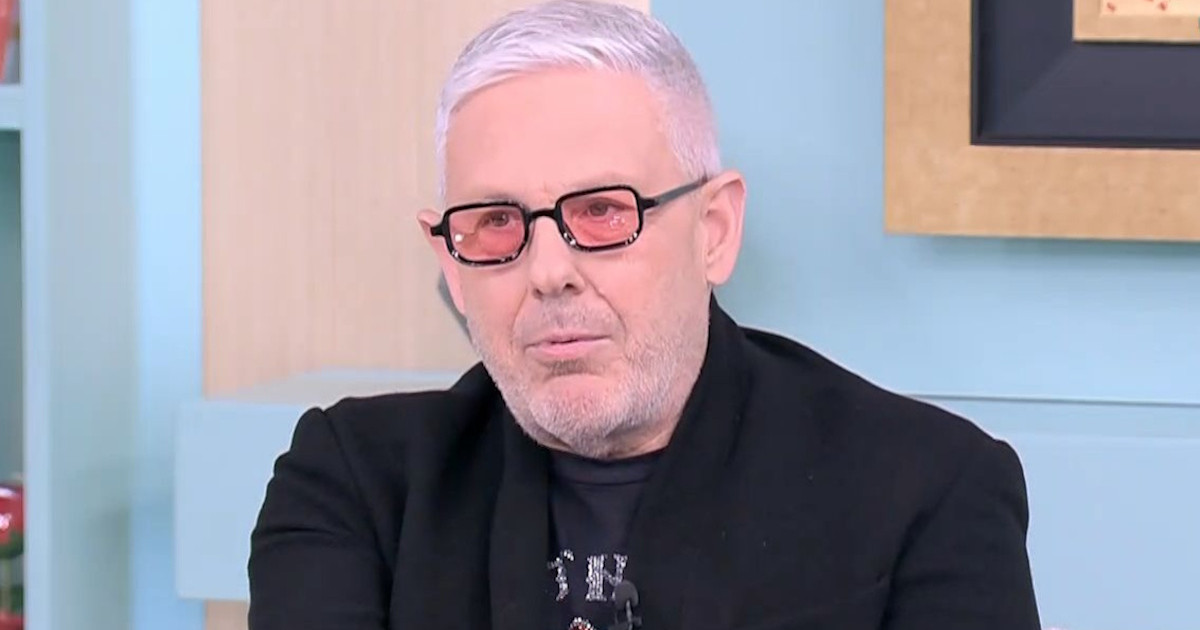 Τάσος Δούσης: «Η τηλεόραση είναι ένα κλειστό κλαμπ που κάνουν εκπομπή οι ίδιοι άνθρωποι που είναι φίλοι με τους παραγωγούς»