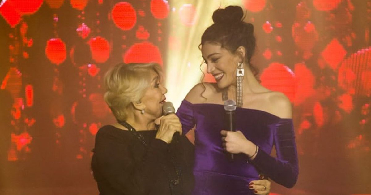 Ήβη Αδάμου: Η συγκινητική ανάρτηση για την Μαρινέλλα και το βίντεο που νανουρίζει την κόρη της