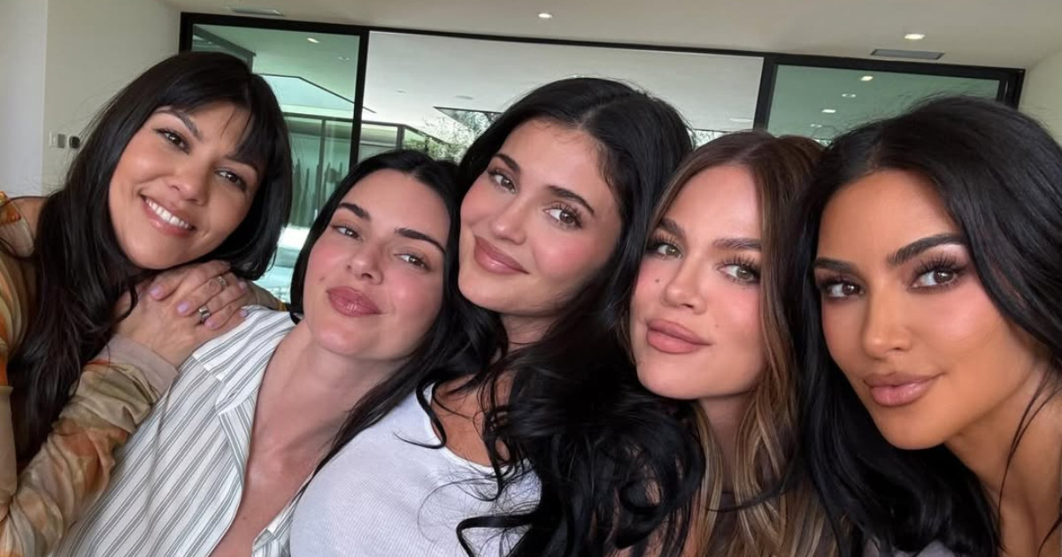 Kardashians: Όλες μαζί σε μία σπάνια selfie