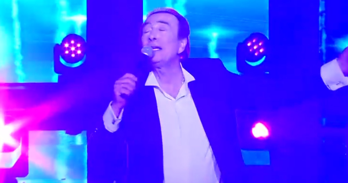 J2US: Ο Αντύπας έβαλε “φωτιά” στη σκηνή – Λαϊκή βραδιά που κράτησε το κοινό