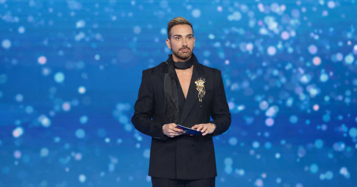 Νίκος Κοκλώνης και το style duality της βραδιάς του J2US