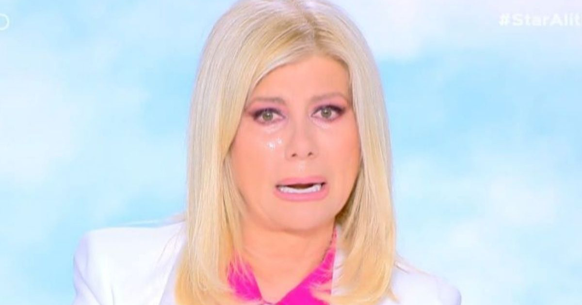 Ζήνα Κουτσελίνη: Συγκλόνισε με τα λόγια της, ξεσπώντας σε κλάμα – «Στη γνωστή υπόθεση με την κακοποίηση με αδικήσατε»