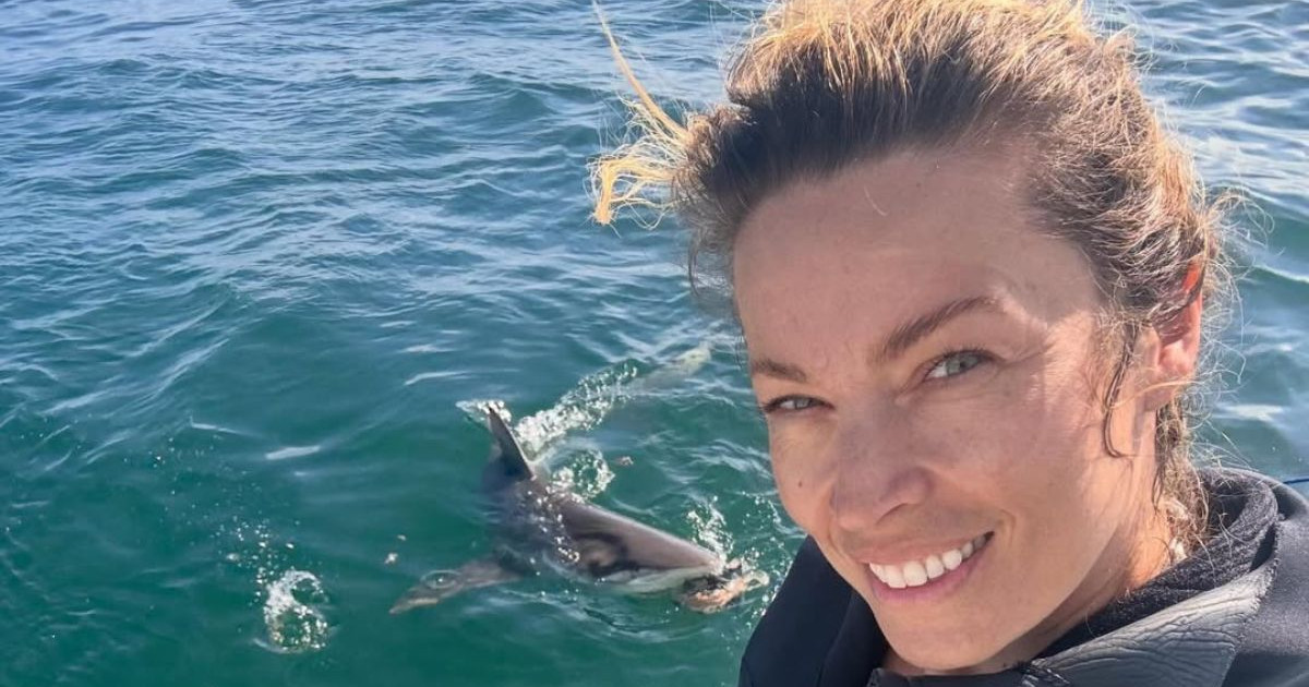 Μαριέττα Χρουσαλά: Kολύμπησε με λευκούς καρχαρίες στο ταξίδι της στη νότια Αφρική