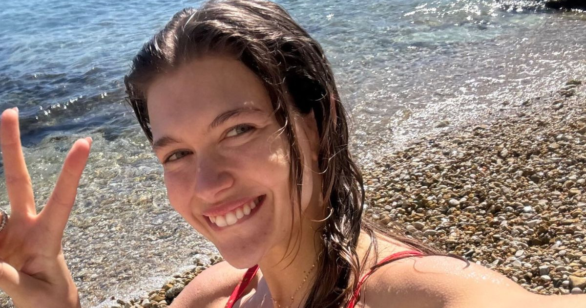 Kλέλια Ανδριολάτου: Πρώτο μπάνιο στην Κέρκυρα