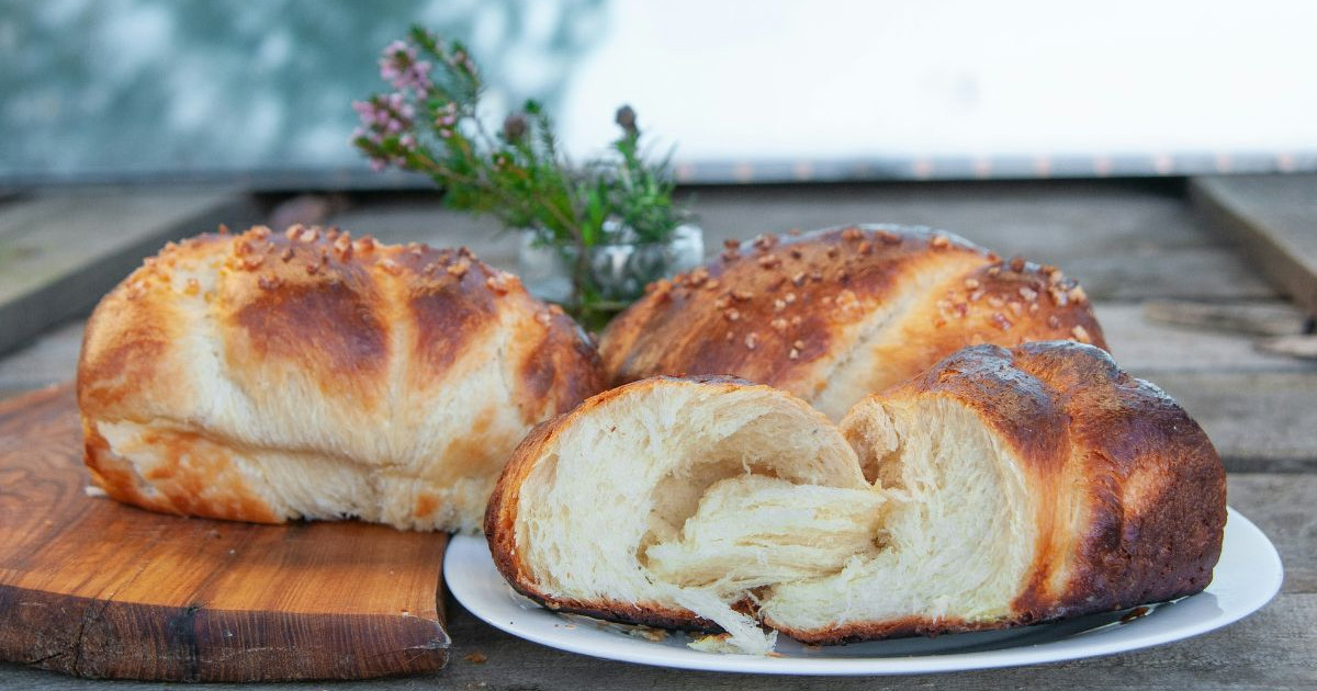 Πασχαλινά γλυκά που λατρεύουν μικροί και μεγάλοι