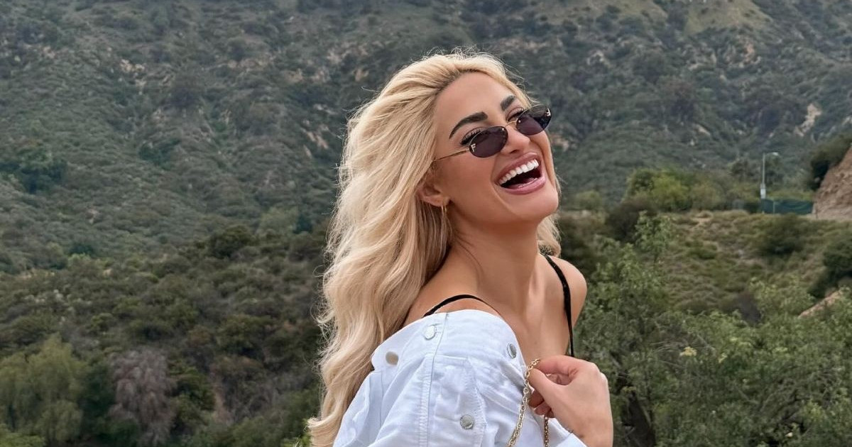 Ιωάννα Τούνη: Ο μικρός Πάρης αποκοιμήθηκε στην αγκαλιά της – Η φωτογραφία από τη βόλτα τους