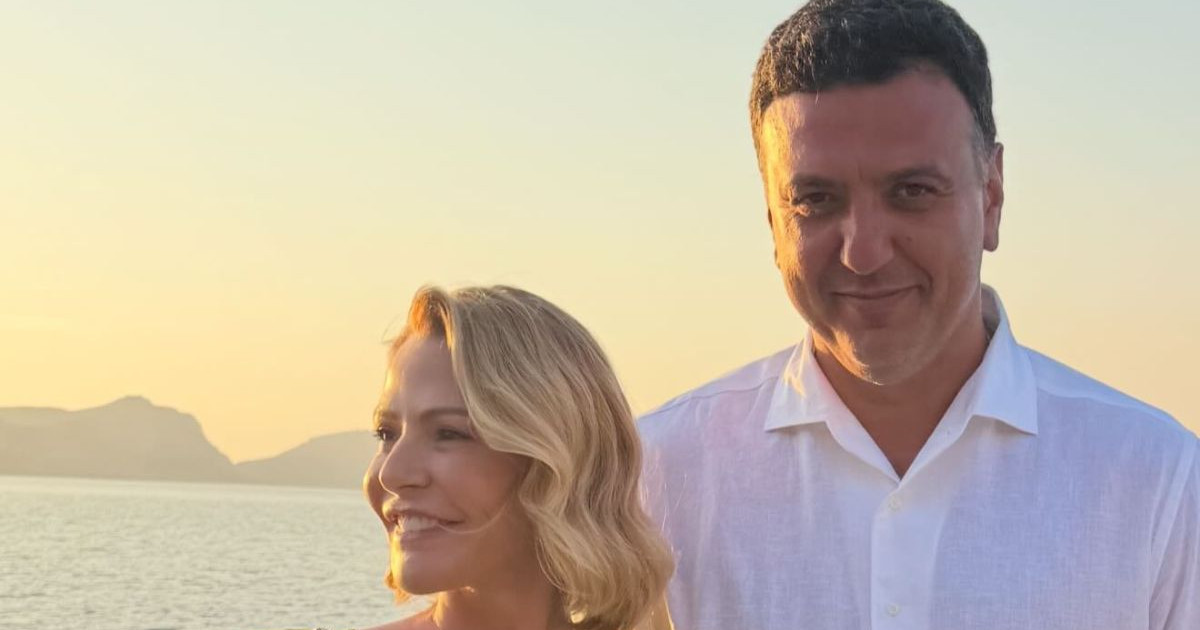 Τζένη Μπαλατσινού – Βασίλης Κικίλιας: Μαζί με τον γιό τους στον γάμο της κόρης της, Αμαλίας – Οι νέες εικόνες από το φαντασμαγορικό πάρτι