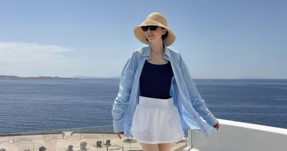 Emily in Paris: Φινάλε γυρισμάτων στη Μύκονο με πάρτι και δρακόντεια μέτρα ασφαλείας για τη Λίλι Κόλινς