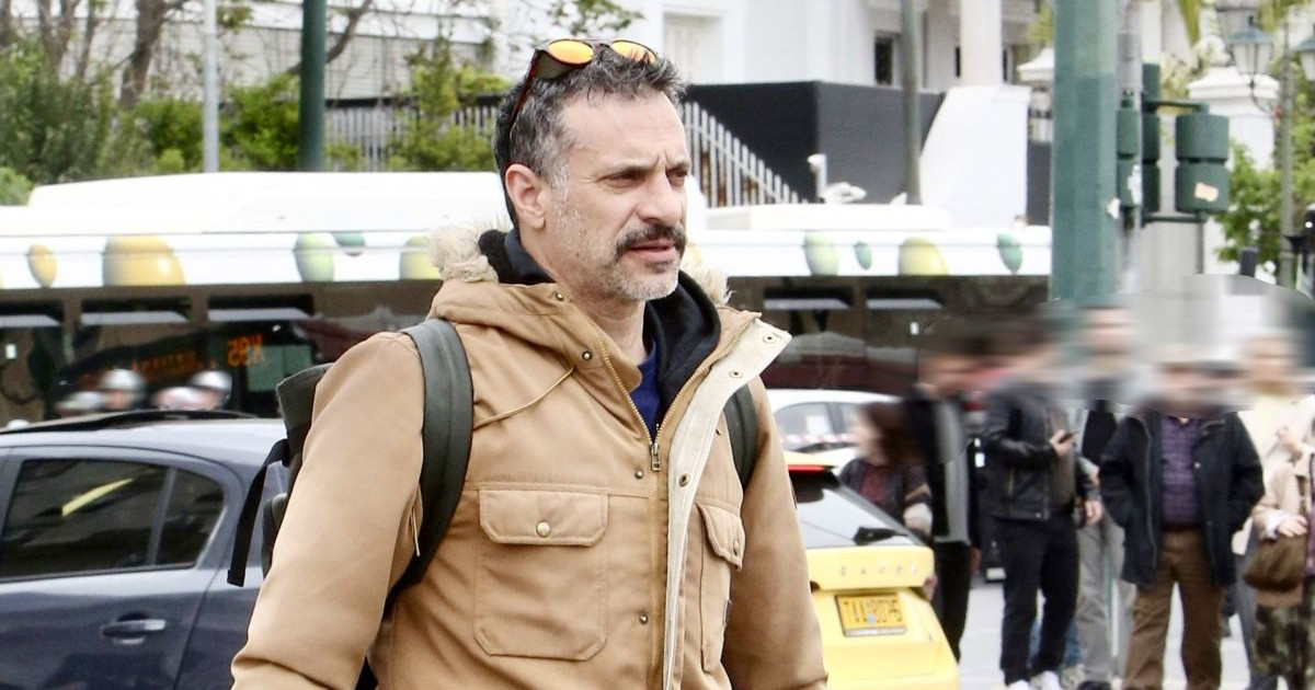 Γιώργος Χρανιώτης: Βόλτα στο κέντρο της Αθήνας με τον γιο του, Αλέξανδρο
