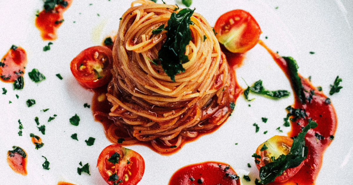 Καλοκαιρινό σπιτικό comfort food: Ζυμαρικά με λεμόνι, κοτόπο