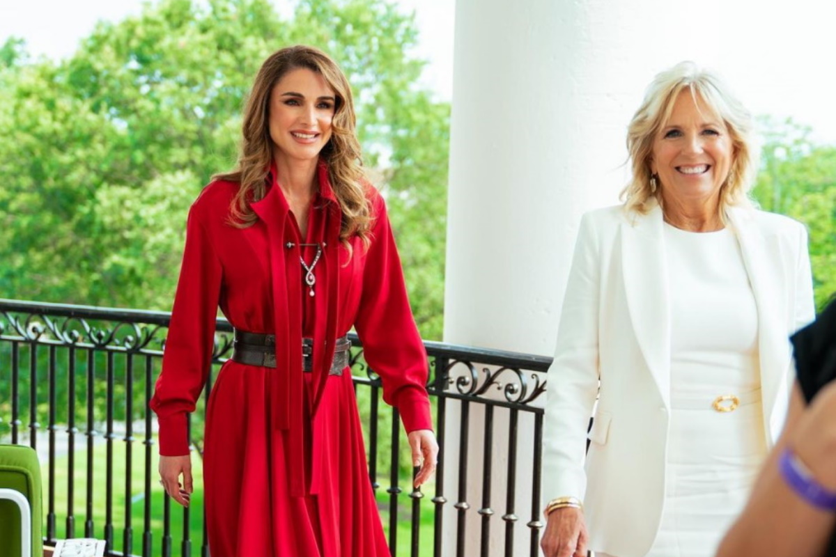 Tζιλ Μπάιντεν – Bασίλισσα Ράνια: Το chic look των δύο κυρίων στη συνάντησή τους στον Λευκό Οίκο