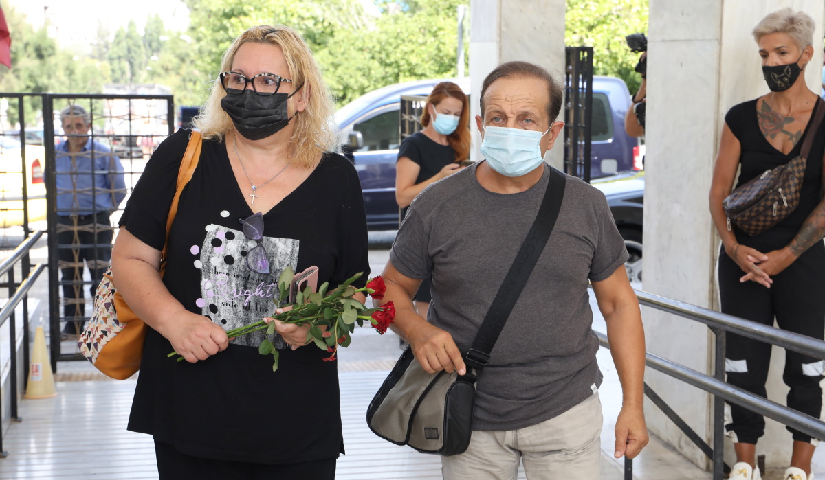 Σε κλίμα συγκίνησης η κηδεία του Ανέστη Βλάχου