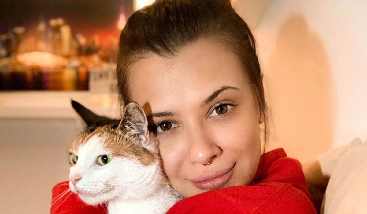 Έχασε τη γάτα της η Λάουρα Νάργες – Κάνει έκκληση για να βρεθεί