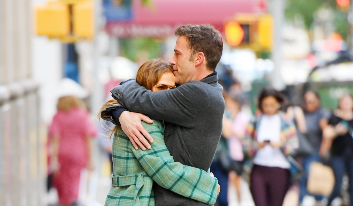 Τζένιφερ Λόπεζ-Μπεν Άφλεκ: Τρυφερά φιλιά και αγκαλιές στους δρόμους της Νέας Υόρκης χθες το απόγευμα