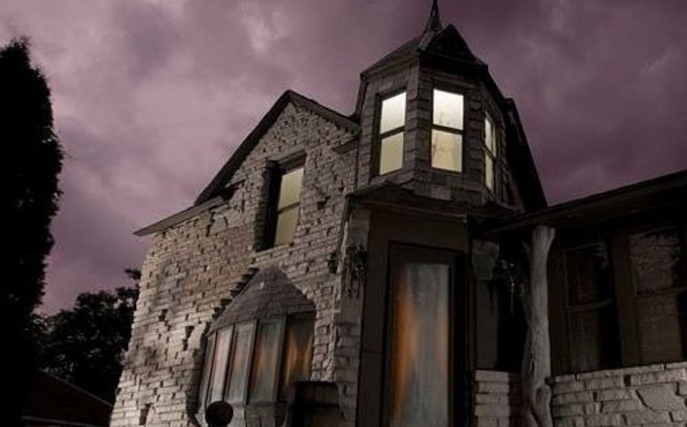 5 στοιχειωμένα σπίτια όπου μπορείτε να μείνετε