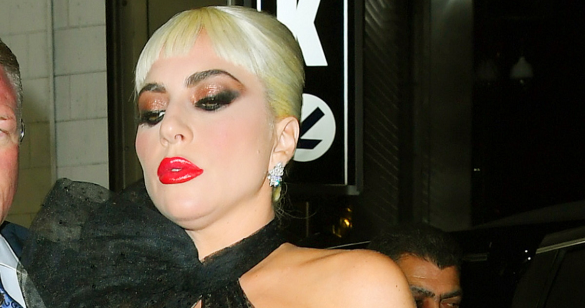 Lady Gaga: Με τολμηρό φόρεμα στη νέα πρεμιέρα της ταινίας House of Gucci στη Νέα Υόρκη