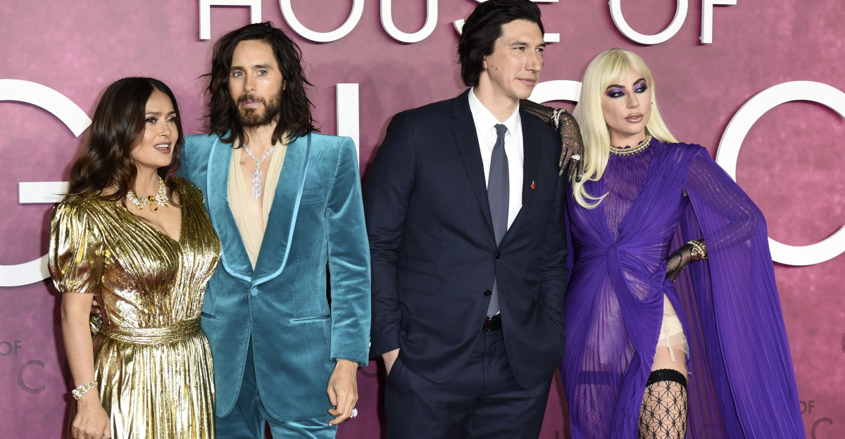 House of Gucci: Τι φόρεσαν οι πρωταγωνιστές στην πρεμιέρα της ταινίας