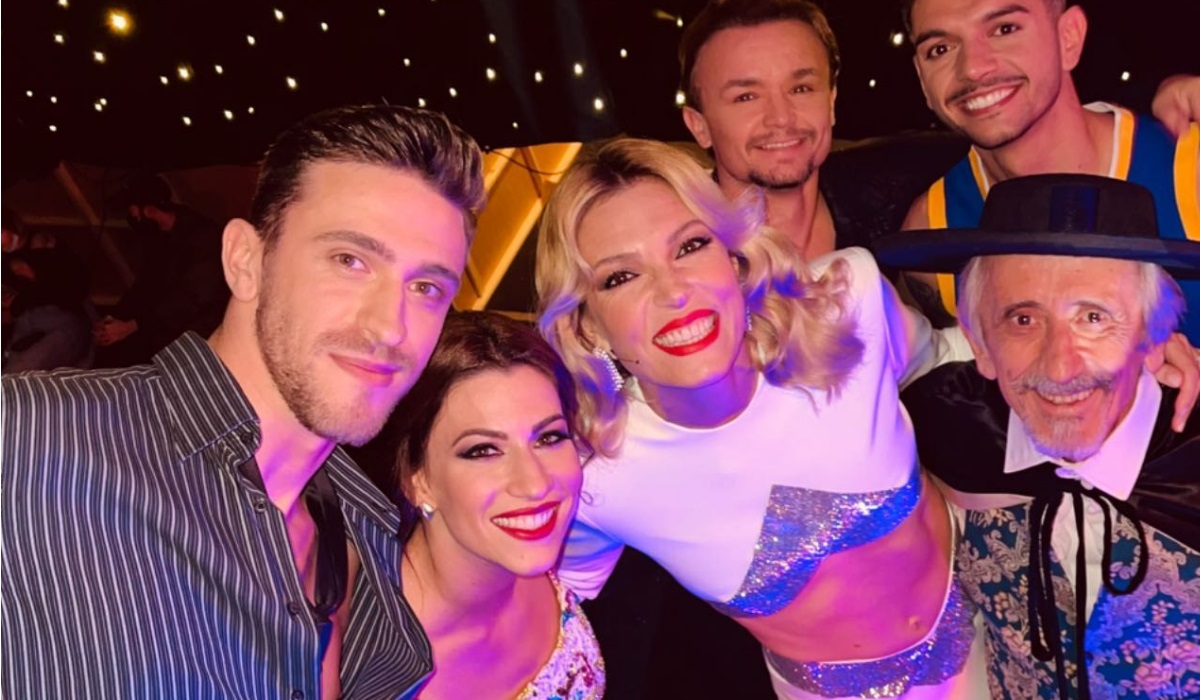 DWTS: Η σέξι εμφάνιση της Βίκυς Καγιά στο live