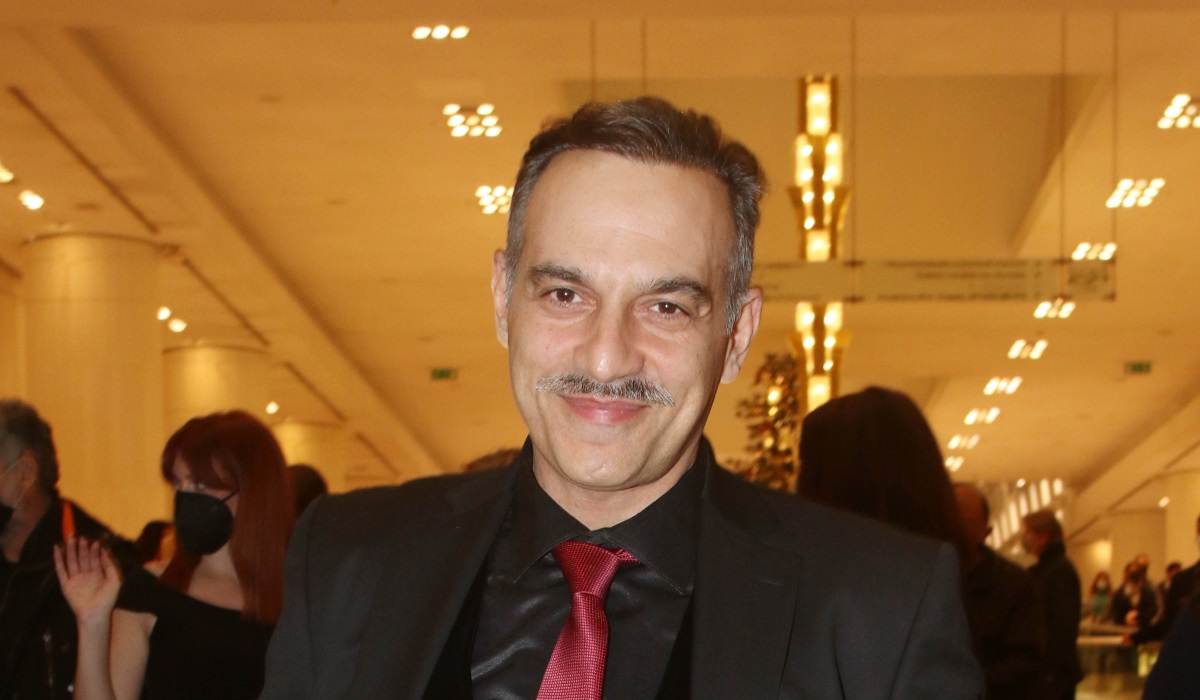 Κρατερός Κατσούλης για Κατερίνα Καραβάτου: «Είναι πάρα πολύ καλή στη δουλειά της είναι σταθερής αξίας παρουσιάστρια»