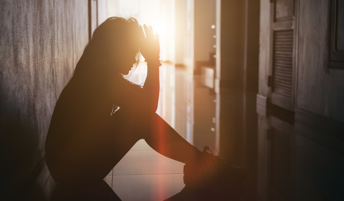 16χρονη κατέθεσε μήνυση για σεξουαλική παρενόχληση σε βάρος παίκτη ριάλιτι