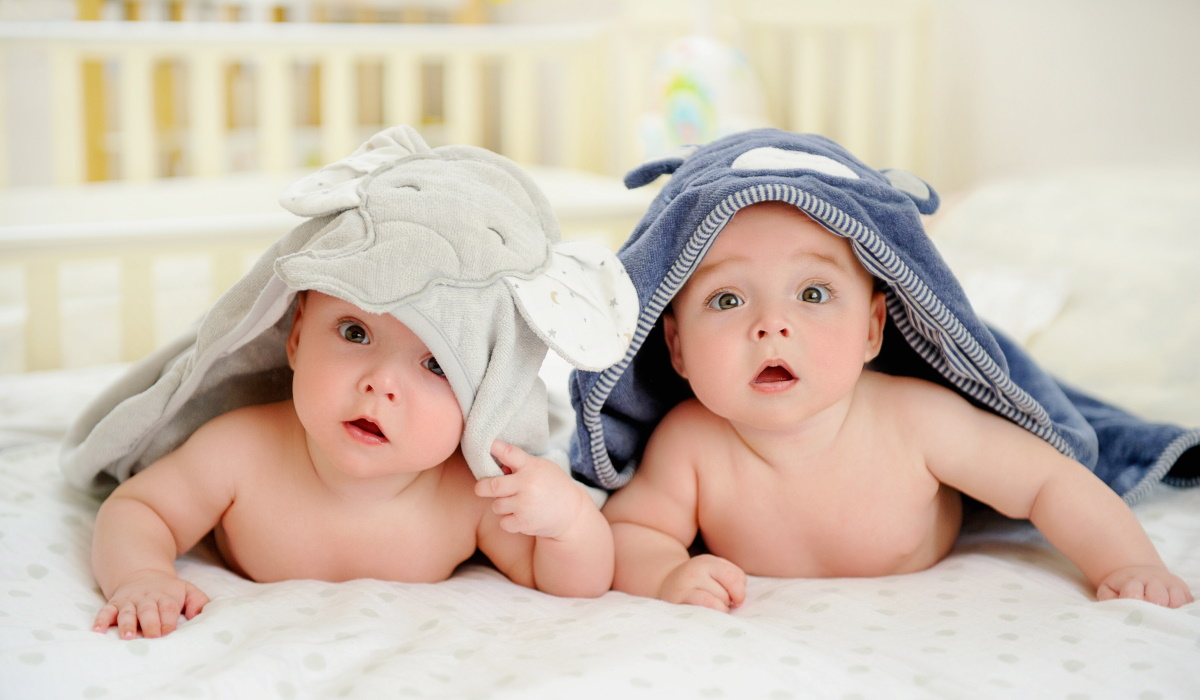Δίδυμα μωρά γεννήθηκαν σε διαφορετική χρονιά με 15 λεπτά διαφορά