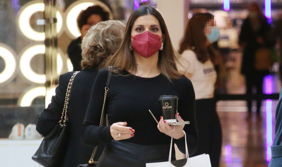 Σταματίνα Τσιμτσιλή: Μας δείχνει πώς να φορέσουμε το leather like παντελόνι