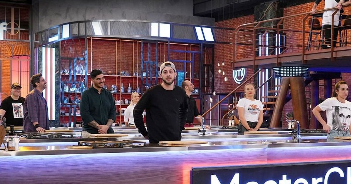 MasterChef: Τα επικά σχόλια στο Twitter για την θερμή υποδοχή στον Γρηγόρη και το comeback του Μπόμπαινα