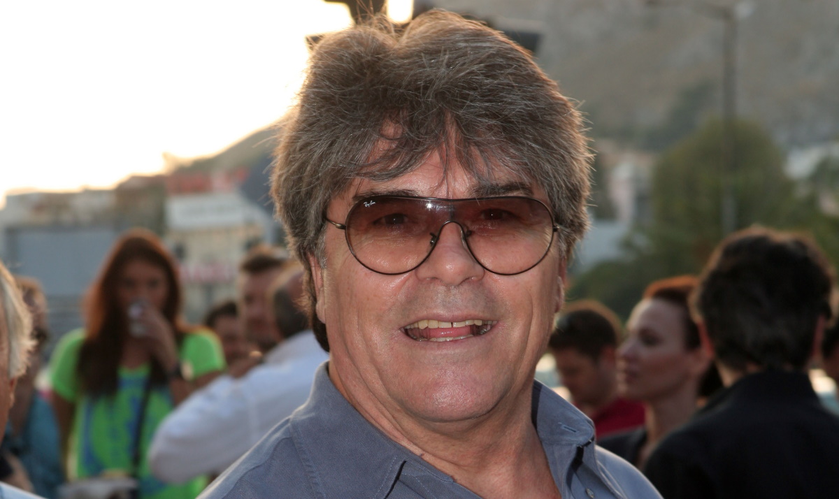 Πάνος Μιχαλόπουλος: Η σπάνια εμφάνιση σε μαγαζί στη Ραφήνα!