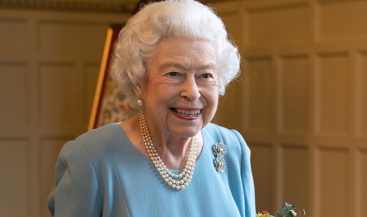 Βασίλισσα Ελισάβετ: 9+1 iconic φωτογραφίες από τη ζωή της