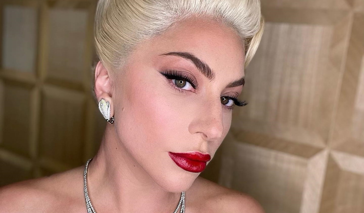 Lady Gaga: Έτσι θα αντιγράψουμε το dramatic μακιγιάζ της – Η σταρ λανσάρει δικά της προϊόντα make up