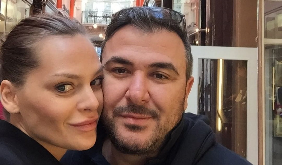 Υβόννη Μπόσνιακ – Αντώνης Ρέμος: Με ποιο διάσημο ζευγάρι ταξίδεψαν στο Παρίσι