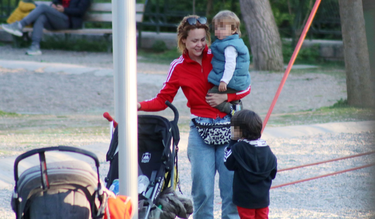 Λένα Παπαληγούρα: Πού έκανε βόλτα με τα παιδιά της;
