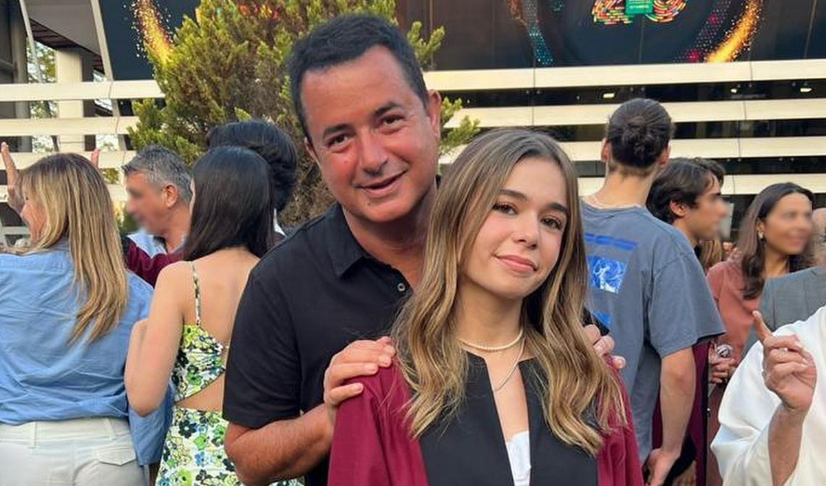 Ατζούν Ιλιτζαλί: Περήφανος για την αποφοίτηση της κόρης του
