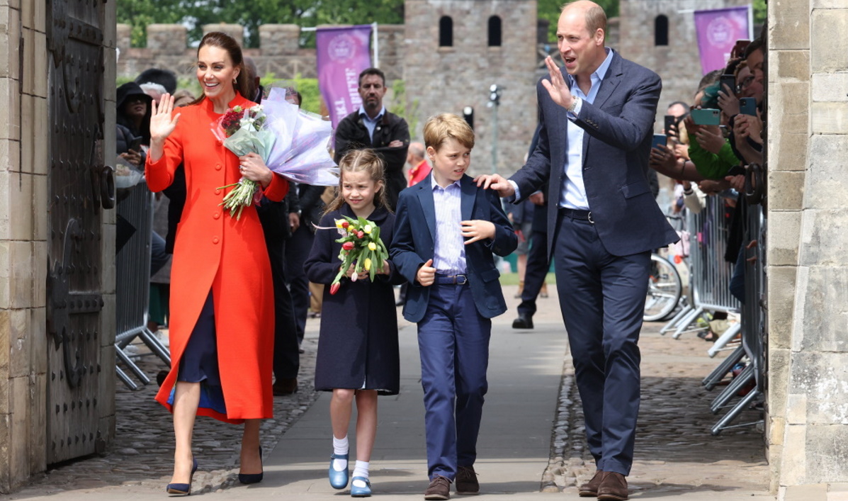 Δούκισσα Κάθριν: Με παλτό που έχει φορέσει ξανά στην επίσκεψη της οικογένειας στην Ουαλία