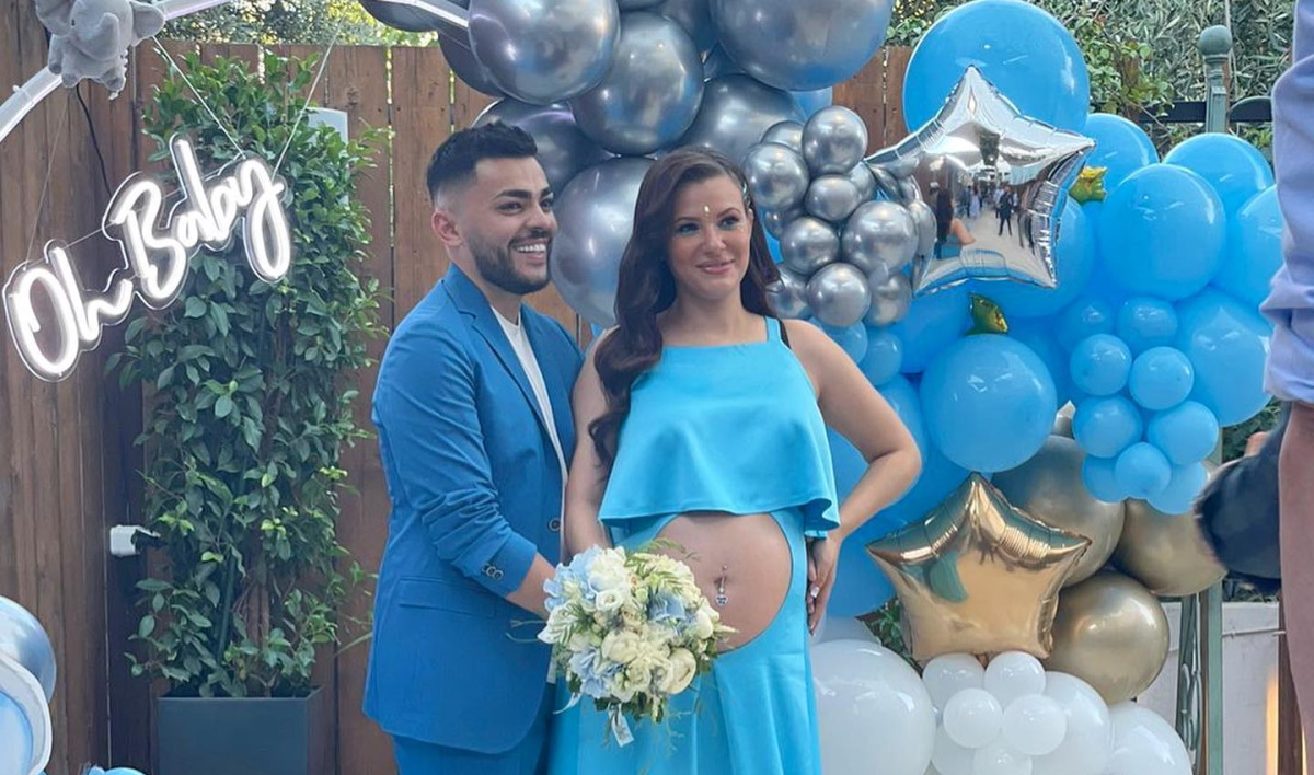 Λάουρα Νάργες: 10 στιγμιότυπα από το baby shower και η εξομολόγηση στον Χρήστο Σαντικάι