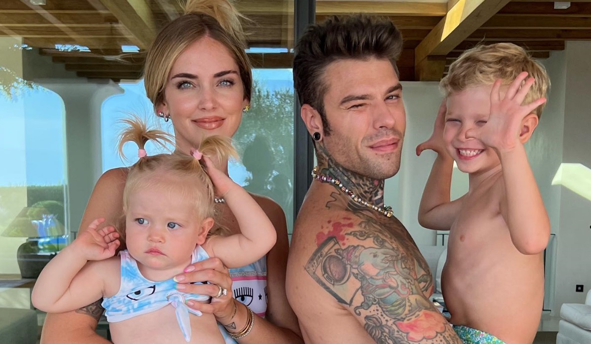 Κιάρα Φεράνι – Fedez: Απόδραση με τα παιδιά τους στην Ίμπιζα