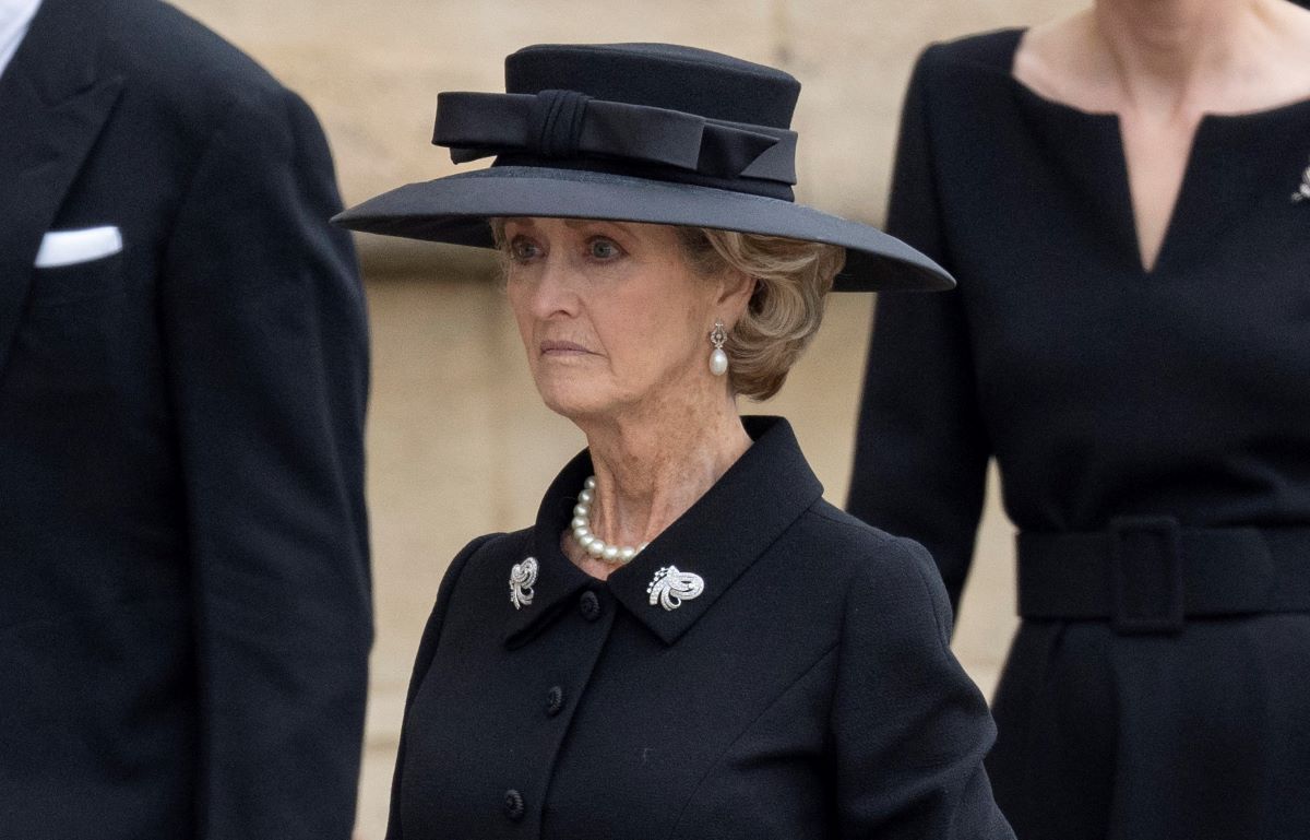 Πενέλοπε Νάτσμπουλ: Η δεύτερη πιο σημαντική γυναίκα στη ζωή του πρίγκιπα Φίλιππου στην κηδεία της βασίλισσας Ελισάβετ