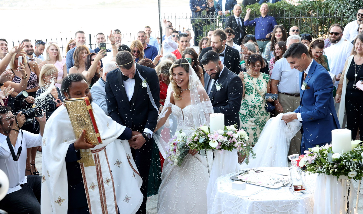 Σταυρούλα Χρυσαειδή – Παναγιώτης Τριβυζάς: Το φωτογραφικό άλμπουμ του γάμου τους