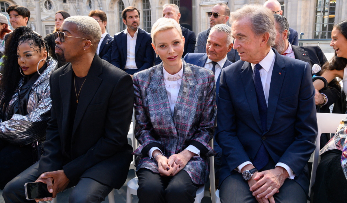 Εβδομάδα Μόδας Παρισιού: Η πριγκίπισσα Σαρλίν στην πρώτη σειρά του σόου του Louis Vuitton