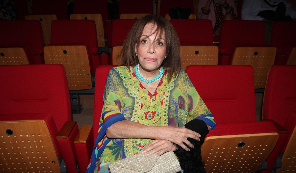 Μαίρη Χρονοπούλου: Σπάνια έξοδος στο θέατρο